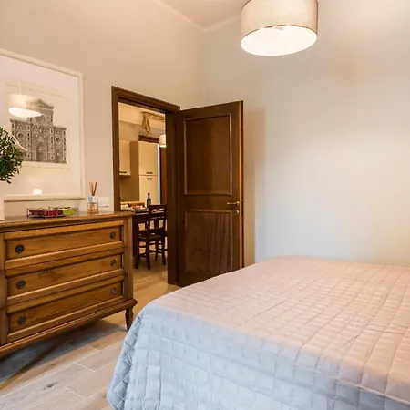 Apartments Florence - Ariento Giuditta 2 bdr-2